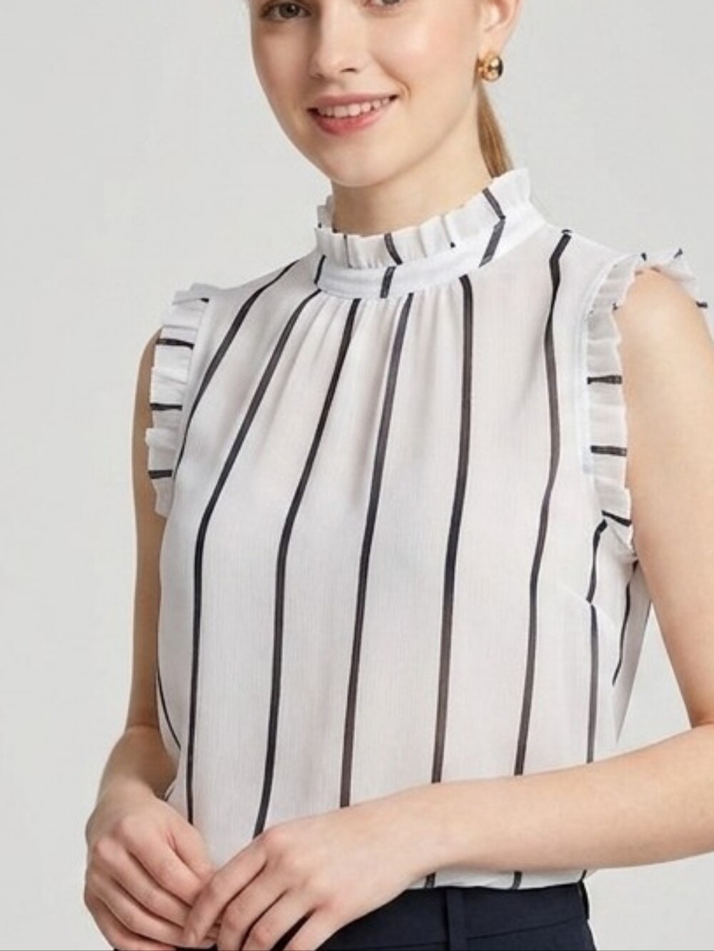 Who What Wear White Sleeveless Vertical-Stripe Ruffle Mock Neck Top Sz XL